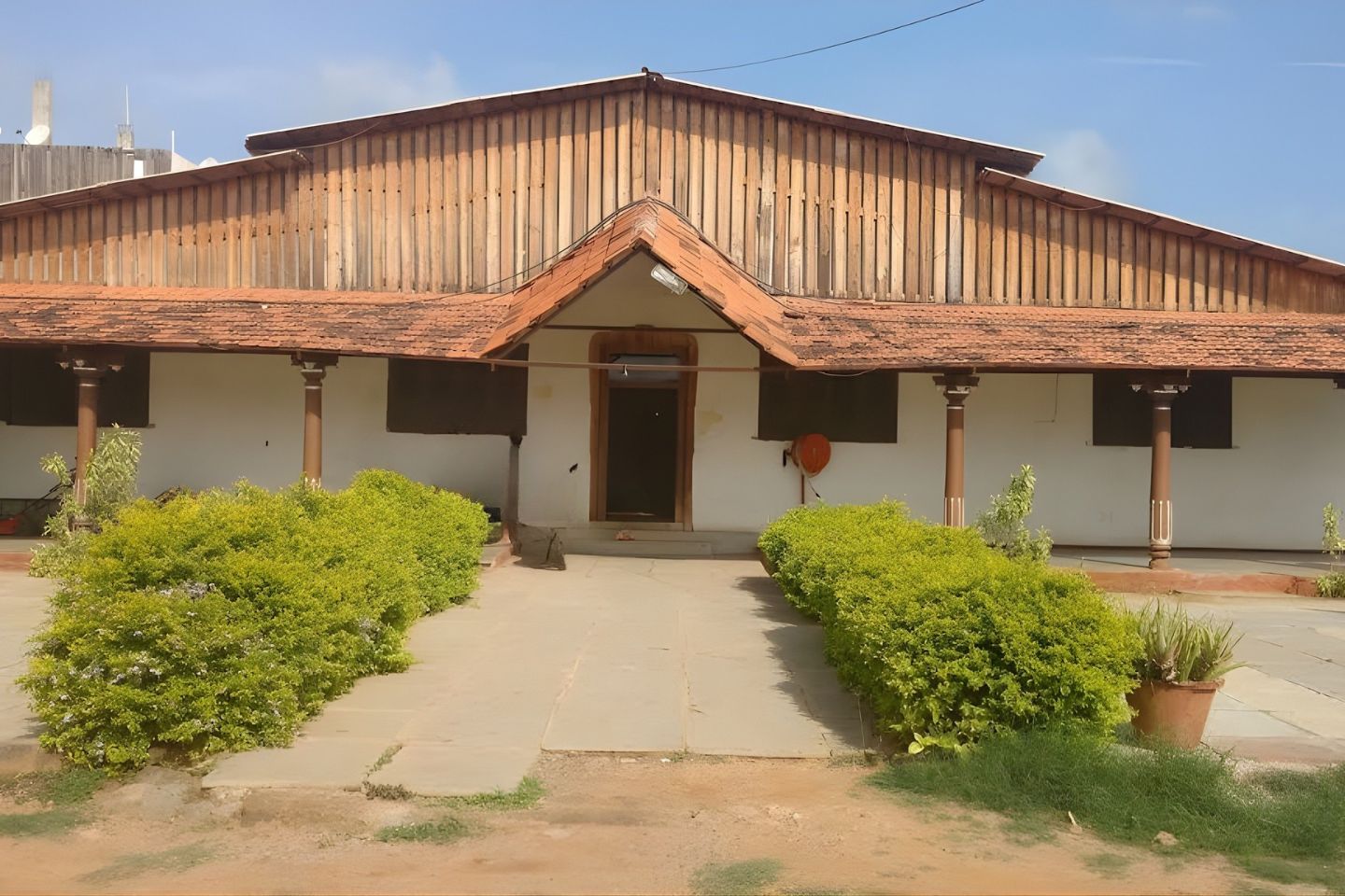D Lake View Resort Hyderabad