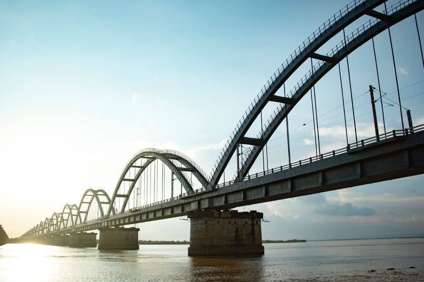 Rajahmundry is among the most preferred places to see near Hyderabad within 500 km