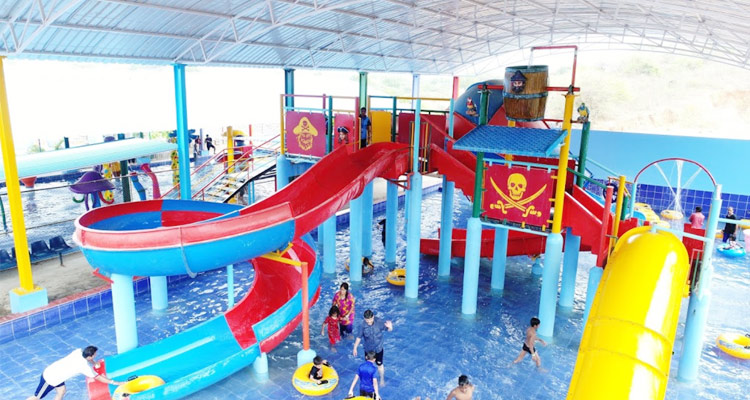  Escape Water Park  Entry Fee Timings Entry Ticket Cost 