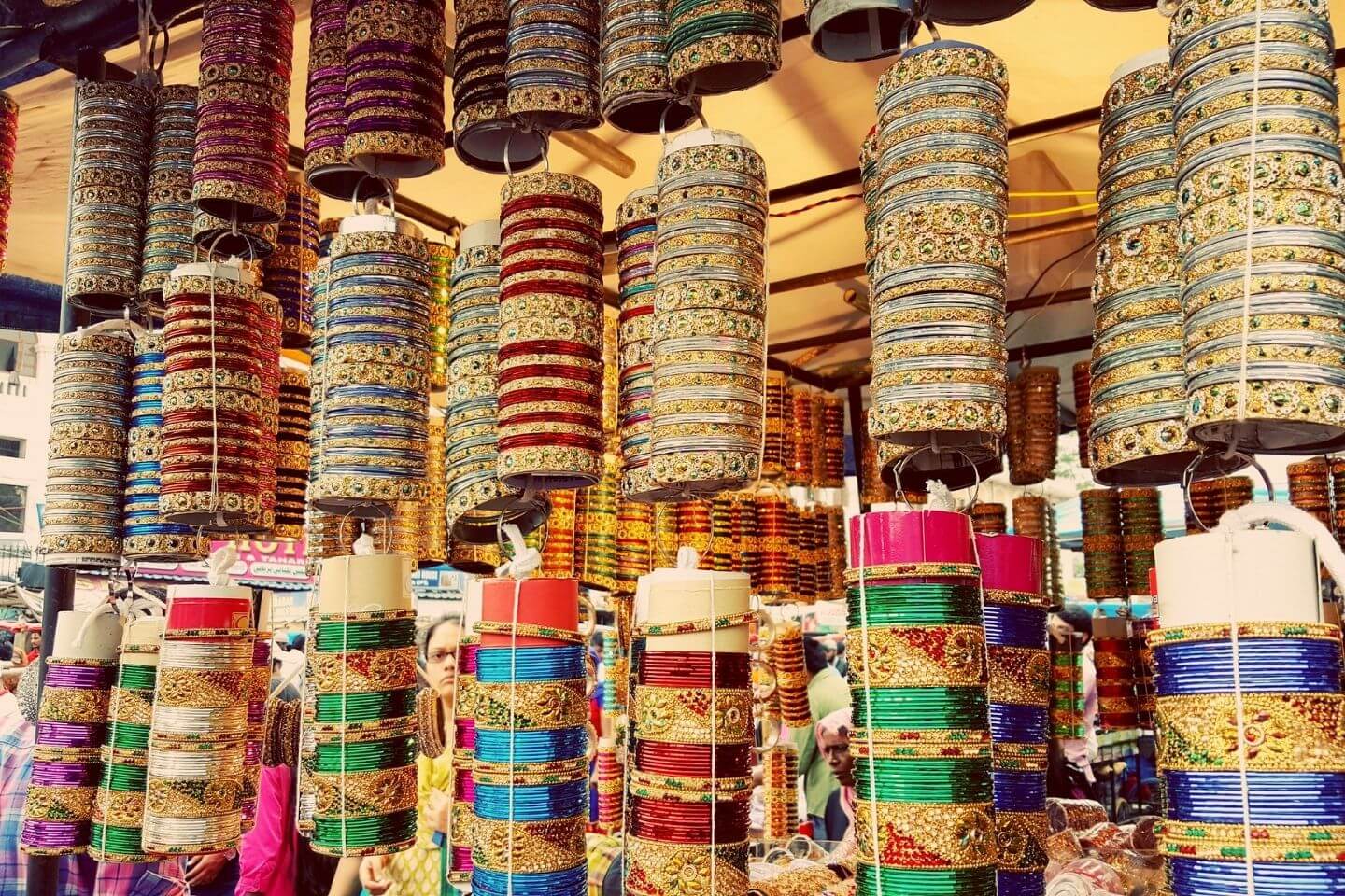 24 Best Shopping Places in Hyderabad (2022)