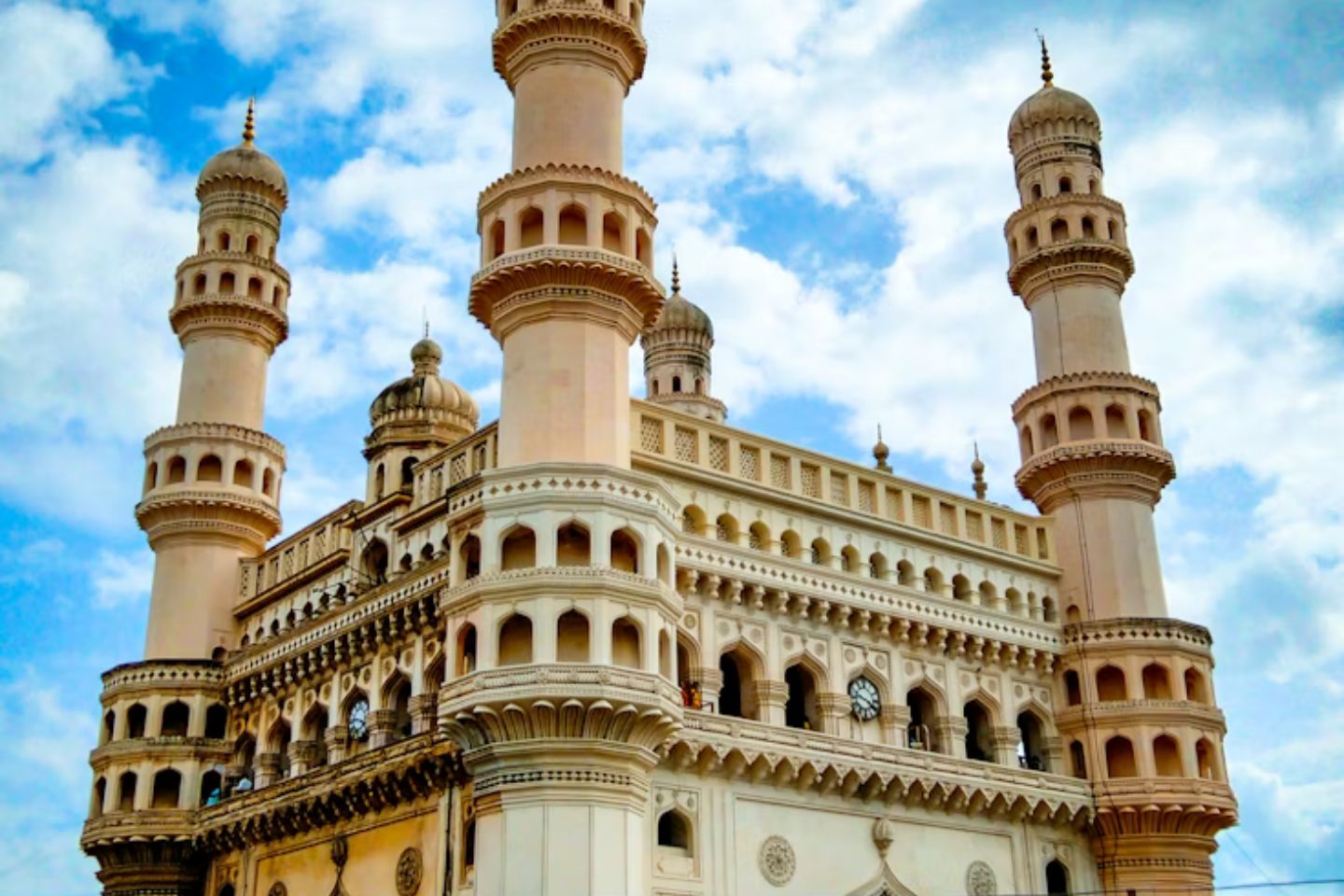 Top 10 Tourist places in Hyderabad
