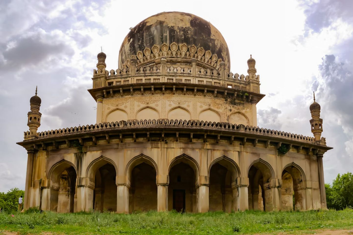 List of Best Taxi Service Providers in Hyderabad