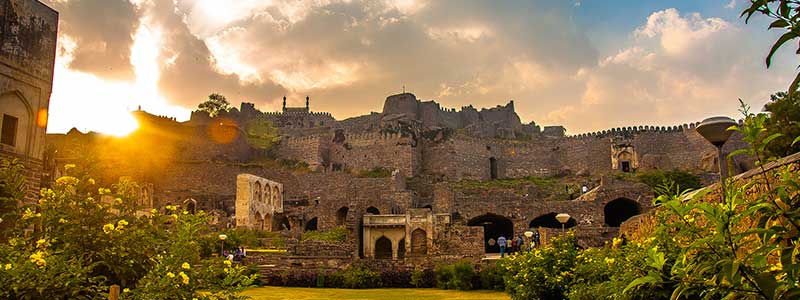 timings to visit golconda fort