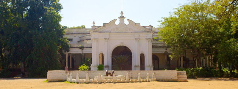 Purani Haveli Hyderabad Tourist Attraction